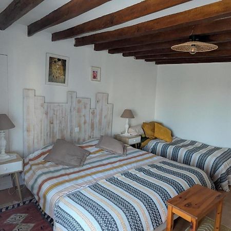 La Briarde Triple Pdj Bed & Breakfast Boissy-le-Chatel Exterior photo